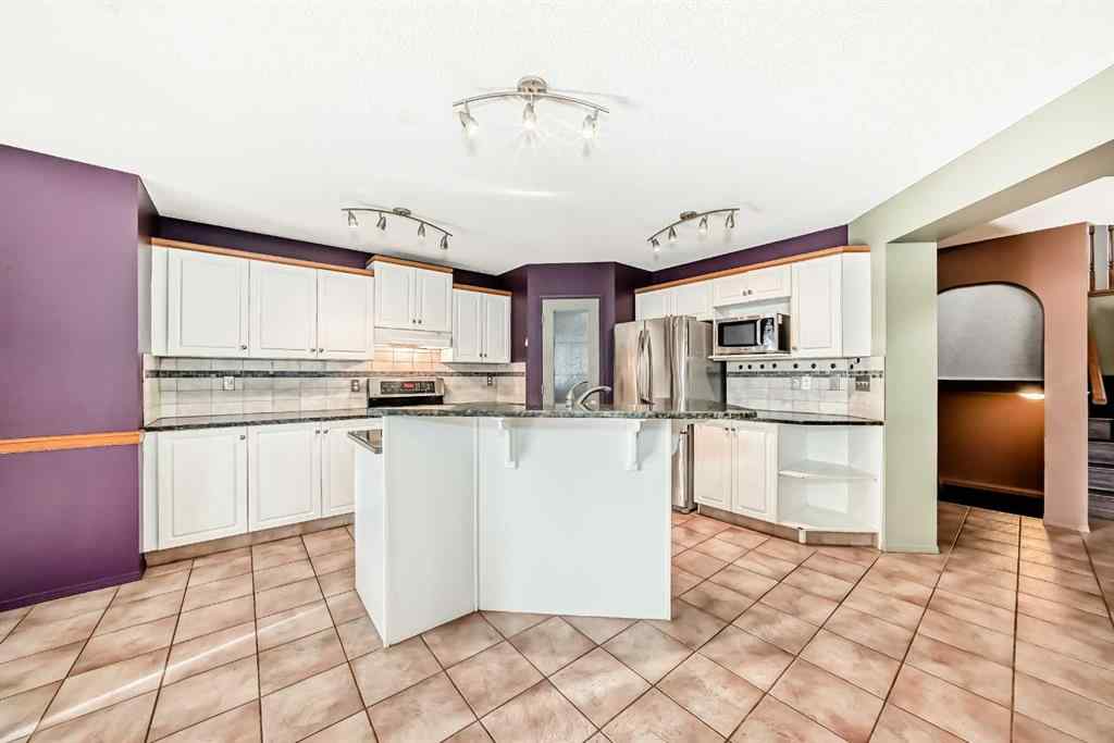 MLS® A2266438 - 77 Citadel Ridge Green NW in Citadel Calgary, Residential