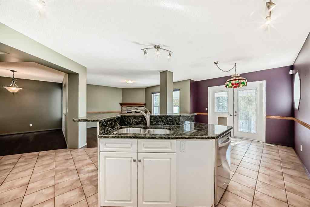 MLS® A2266438 - 77 Citadel Ridge Green NW in Citadel Calgary, Residential