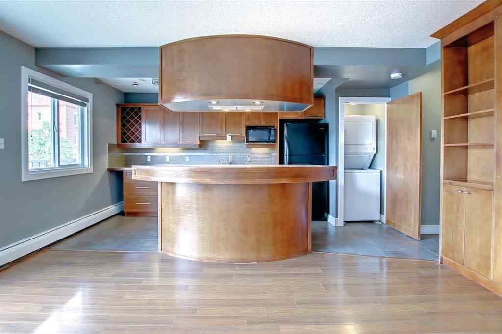 MLS® A2266440 - Unit #401 1730 7 Street SW in Lower Mount Royal Calgary, Residential