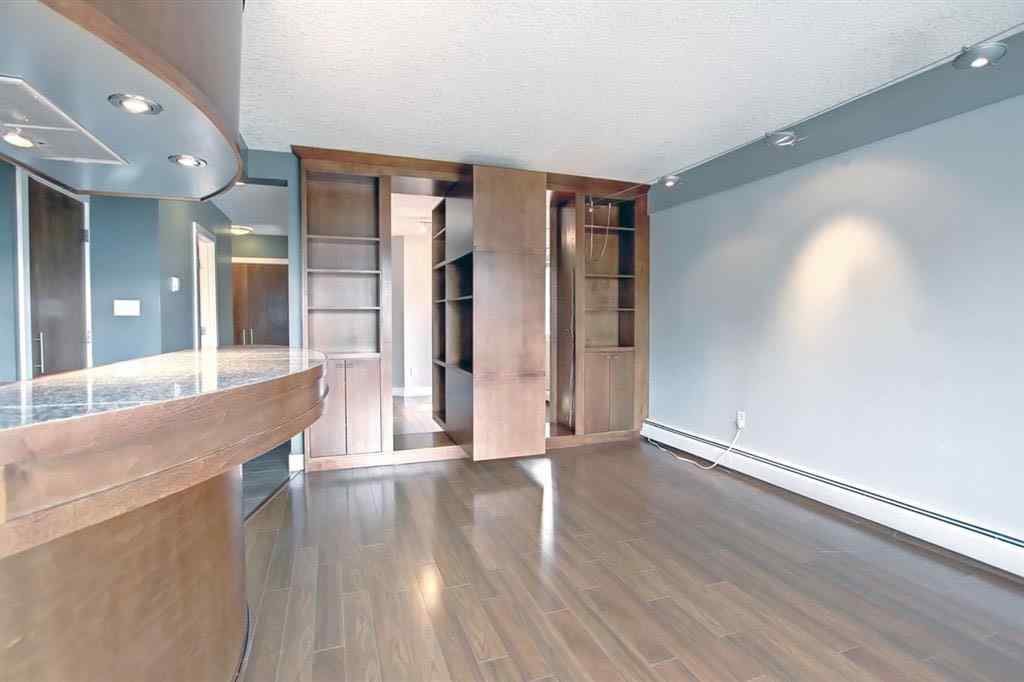 MLS® A2266440 - Unit #401 1730 7 Street SW in Lower Mount Royal Calgary, Residential