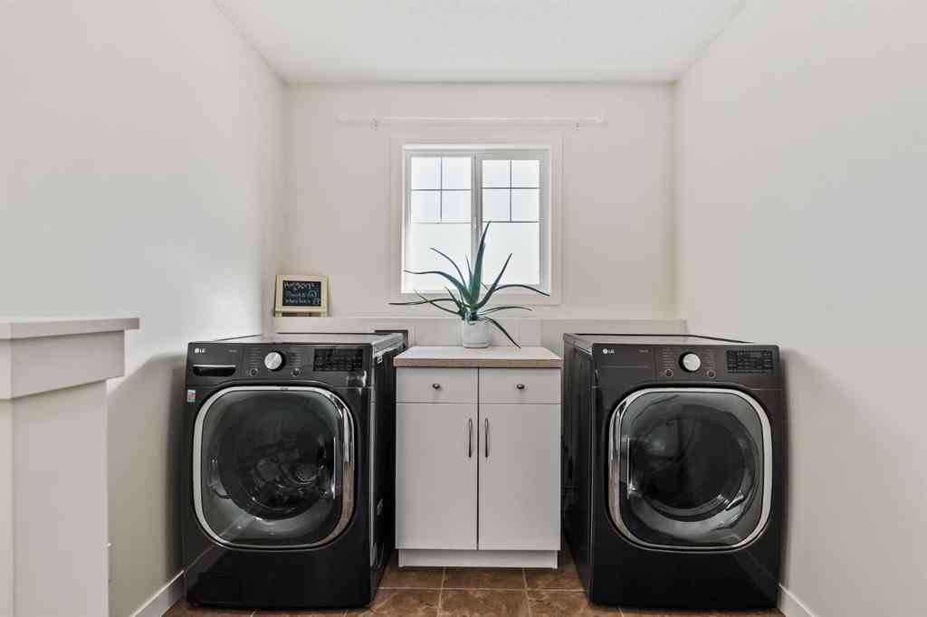 MLS® A2266448 - 42 Drake Landing Drive  in Drake Landing Okotoks, Residential