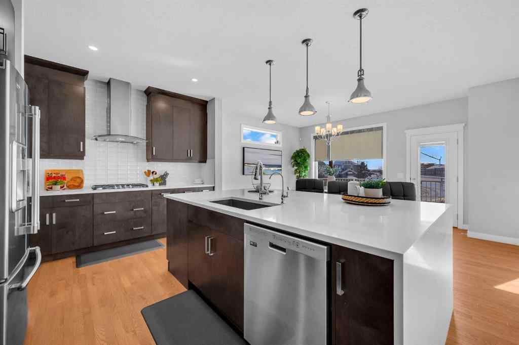 MLS® A2266449 - 660 Reynolds Crescent SW in Coopers Crossing Airdrie, Residential