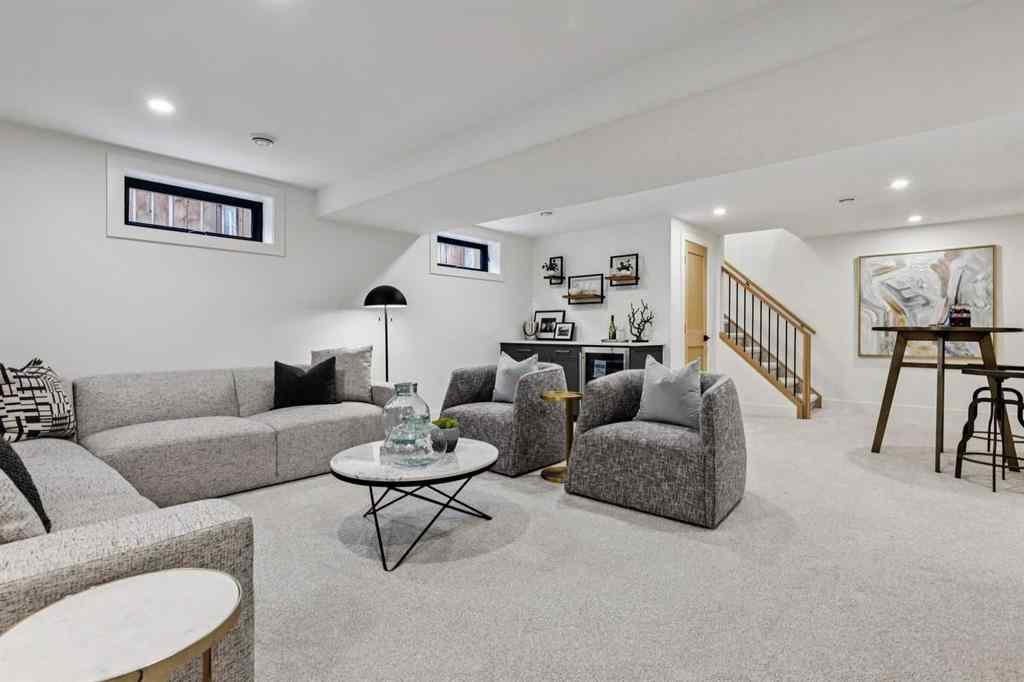 MLS® A2266450 - 1013 31 Avenue NW in Cambrian Heights Calgary, Residential