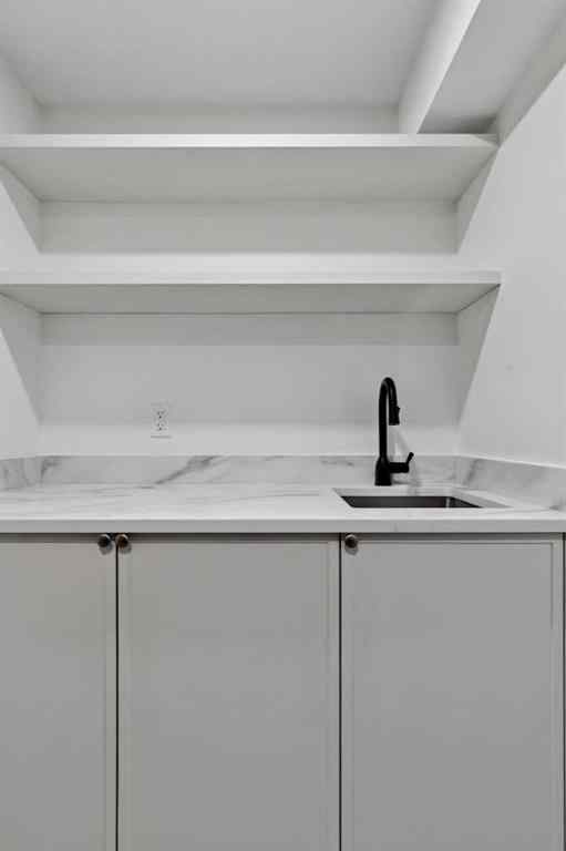 MLS® A2266450 - 1013 31 Avenue NW in Cambrian Heights Calgary, Residential