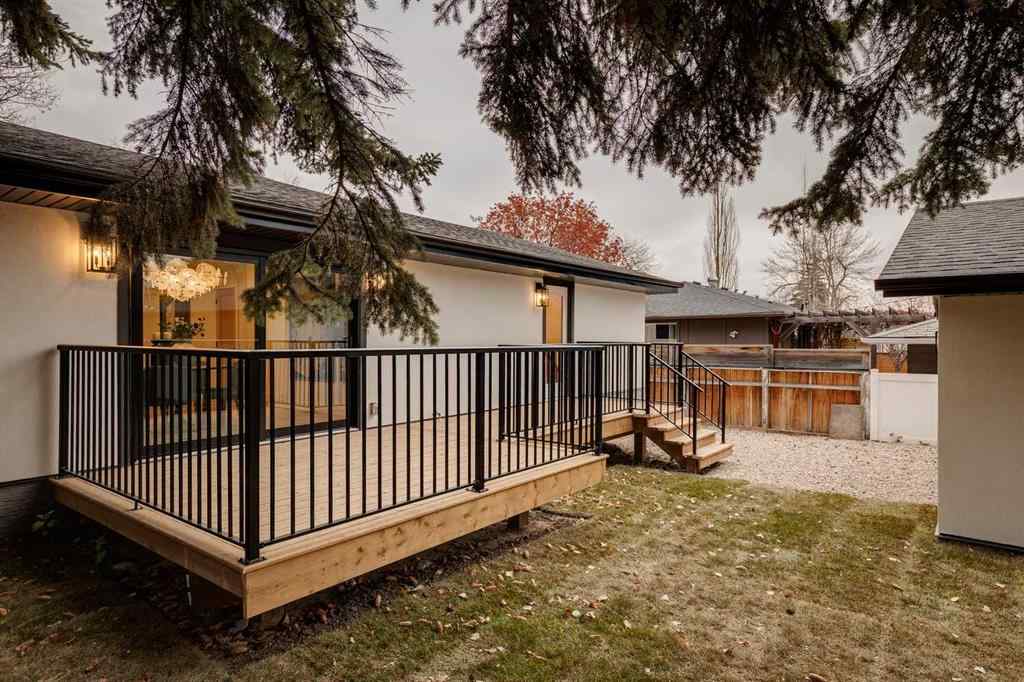 MLS® A2266450 - 1013 31 Avenue NW in Cambrian Heights Calgary, Residential