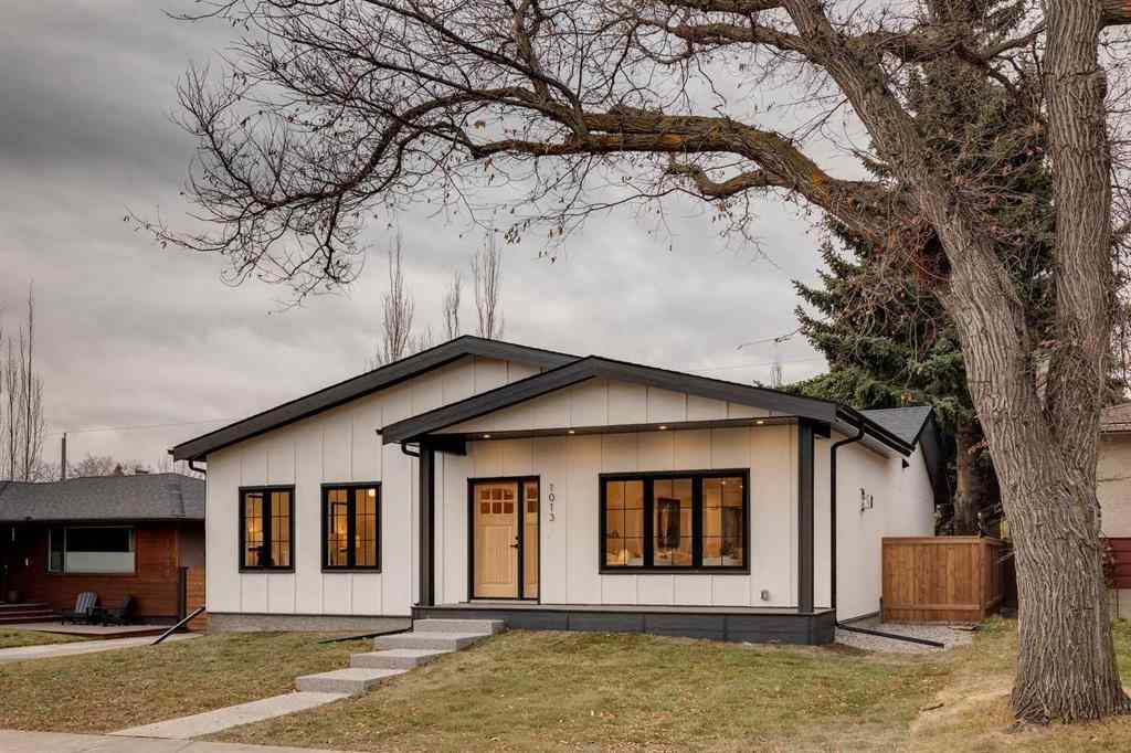 MLS® A2266450 - 1013 31 Avenue NW in Cambrian Heights Calgary, Residential