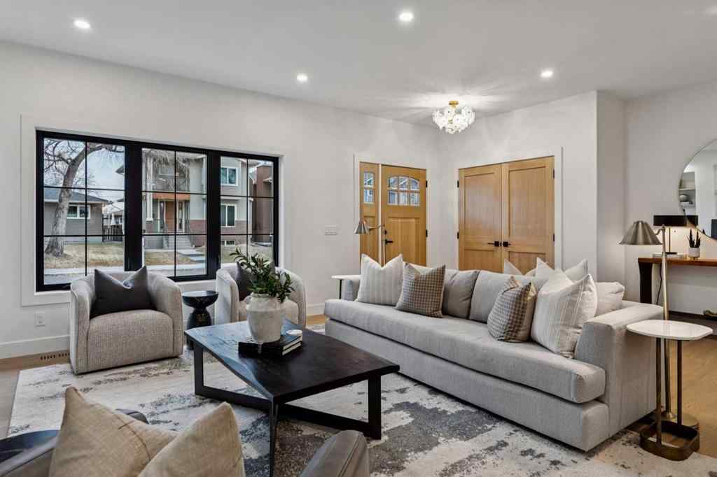 MLS® A2266450 - 1013 31 Avenue NW in Cambrian Heights Calgary, Residential