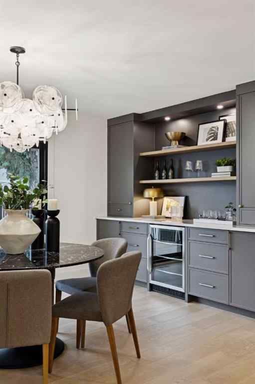 MLS® A2266450 - 1013 31 Avenue NW in Cambrian Heights Calgary, Residential