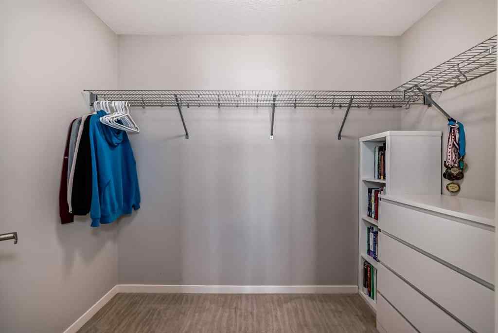 MLS® A2266460 - 226 West Grove Point SW in West Springs Calgary, Residential