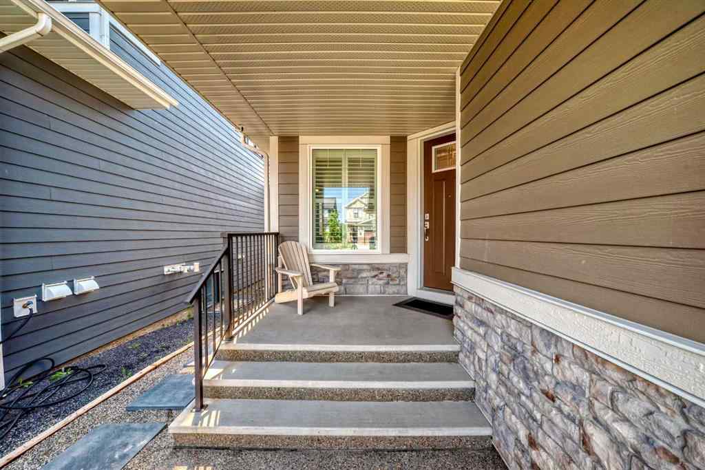 MLS® A2266460 - 226 West Grove Point SW in West Springs Calgary, Residential