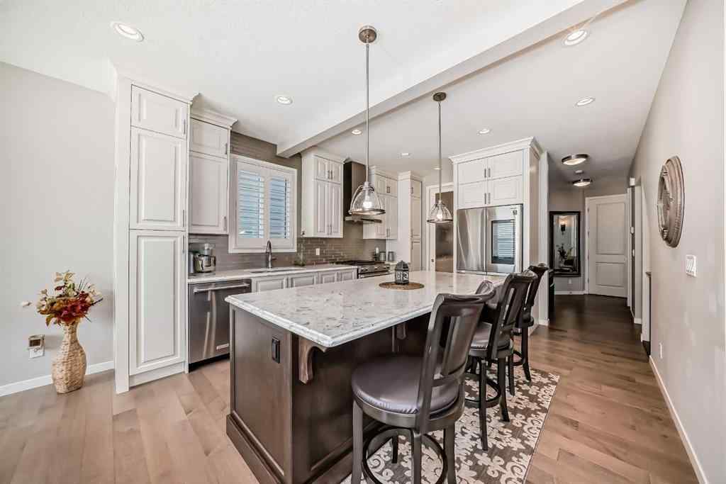 MLS® A2266460 - 226 West Grove Point SW in West Springs Calgary, Residential