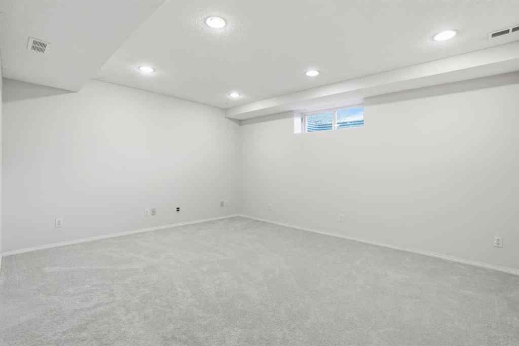 MLS® A2266464 - 31 Citadel Estates Manor NW in Citadel Calgary, Residential