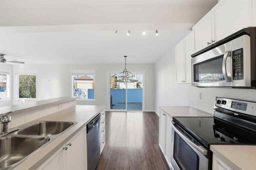 MLS® A2266464 - 31 Citadel Estates Manor NW in Citadel Calgary, Residential