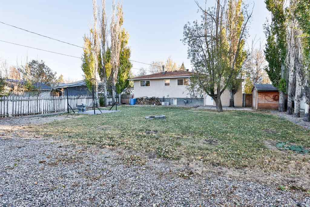 MLS® A2266466 - 421 52 Avenue  in NONE Coalhurst, Residential