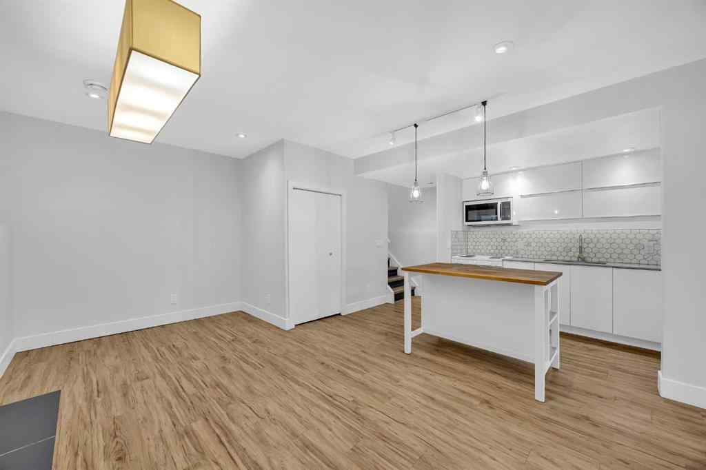 MLS® A2266468 - 91 Shawglen Way SW in Shawnessy Calgary, Residential