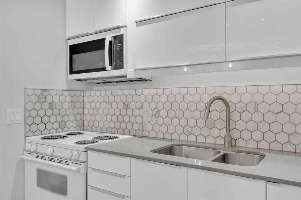 MLS® A2266468 - 91 Shawglen Way SW in Shawnessy Calgary, Residential