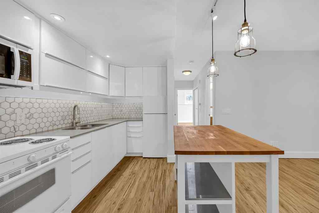 MLS® A2266468 - 91 Shawglen Way SW in Shawnessy Calgary, Residential