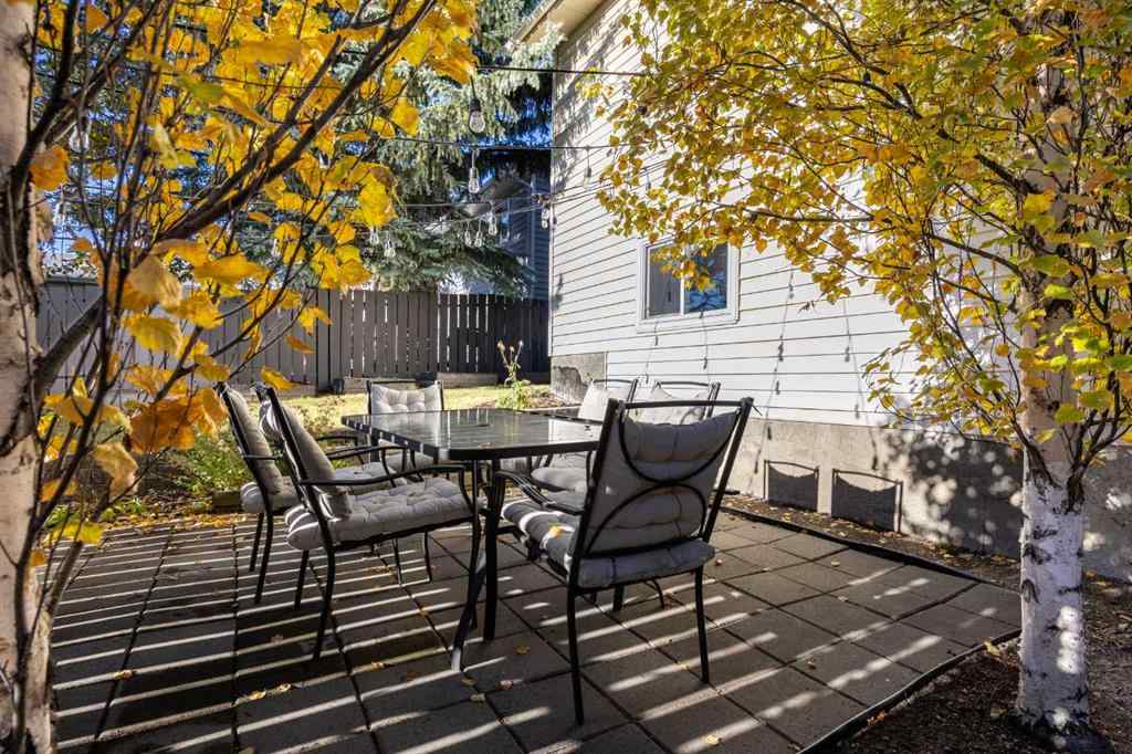 MLS® A2266468 - 91 Shawglen Way SW in Shawnessy Calgary, Residential