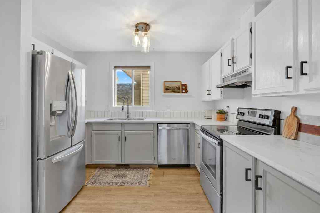 MLS® A2266468 - 91 Shawglen Way SW in Shawnessy Calgary, Residential