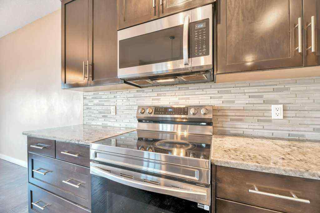 MLS® A2266469 - 2450 Baysprings Link SW in Baysprings Airdrie, Residential