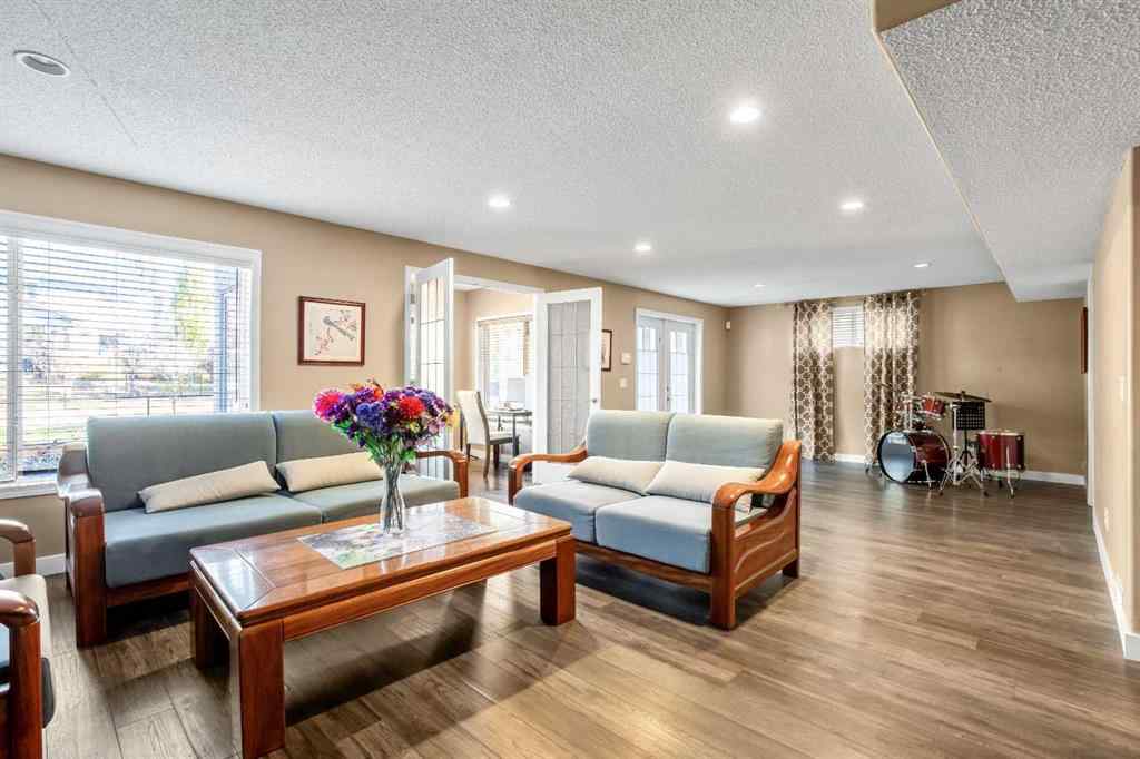 MLS® A2266472 - 123 Cranwell Close SE in Cranston Calgary, Residential