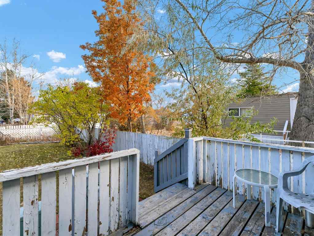 MLS® A2266474 - Unit #93 4000 13 Avenue SE in SE Southridge Medicine Hat, Mobile