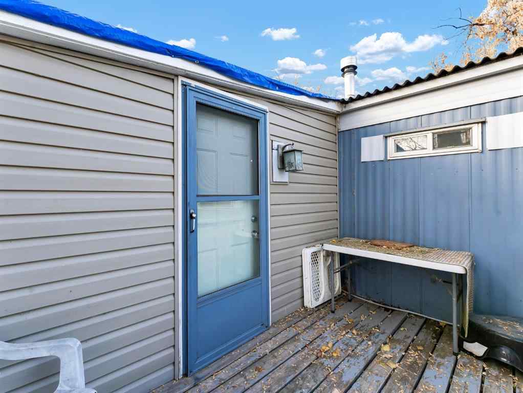 MLS® A2266474 - Unit #93 4000 13 Avenue SE in SE Southridge Medicine Hat, Mobile