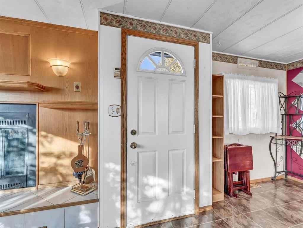 MLS® A2266474 - Unit #93 4000 13 Avenue SE in SE Southridge Medicine Hat, Mobile