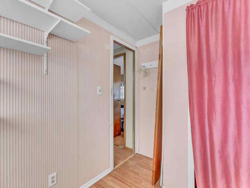 MLS® A2266474 - Unit #93 4000 13 Avenue SE in SE Southridge Medicine Hat, Mobile