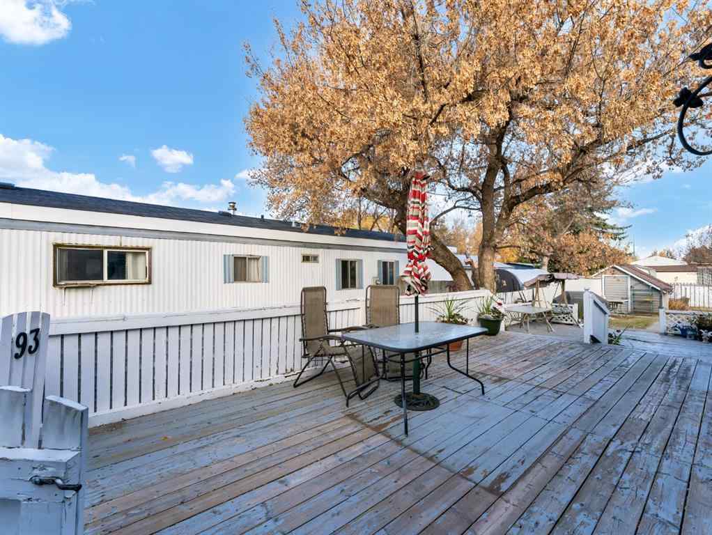 MLS® A2266474 - Unit #93 4000 13 Avenue SE in SE Southridge Medicine Hat, Mobile