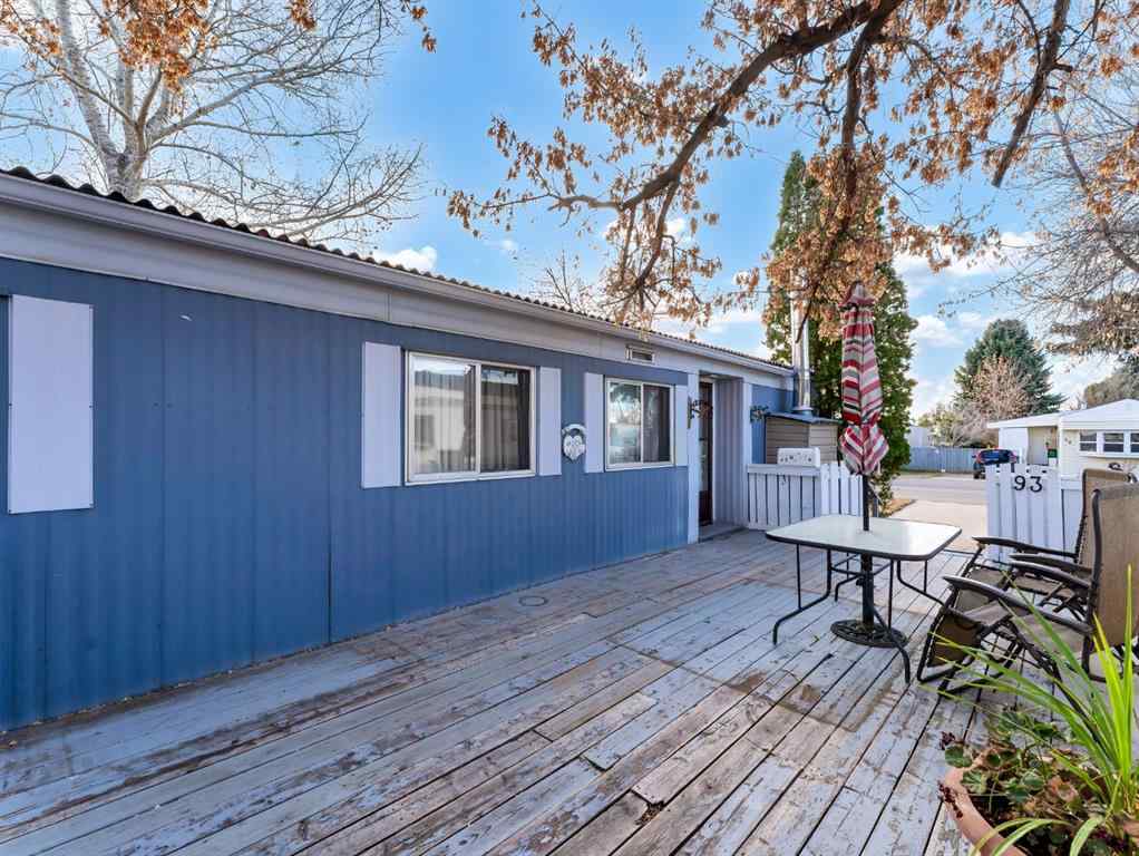 MLS® A2266474 - Unit #93 4000 13 Avenue SE in SE Southridge Medicine Hat, Mobile