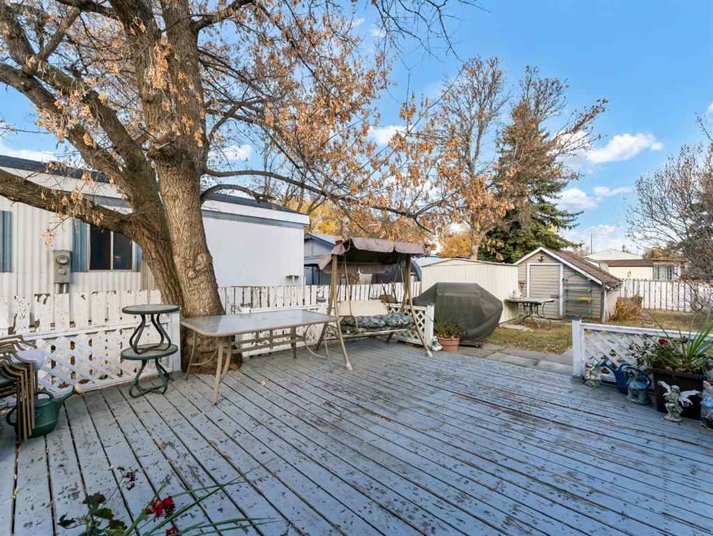 MLS® A2266474 - Unit #93 4000 13 Avenue SE in SE Southridge Medicine Hat, Mobile