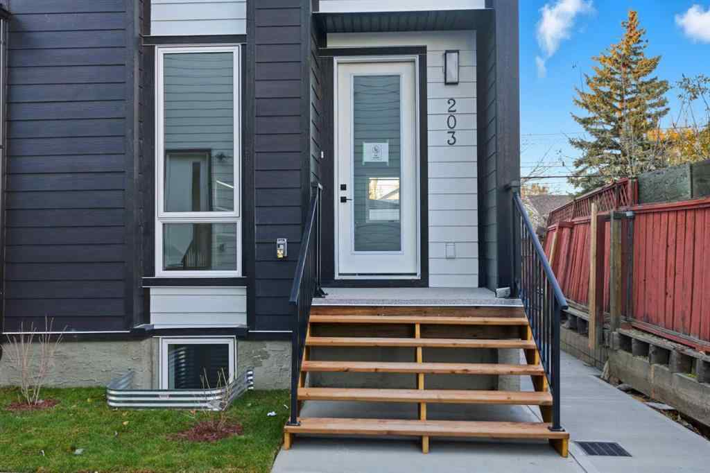 MLS® A2266477 - Unit #203 212 32 Avenue NE in Highland Park Calgary, Residential