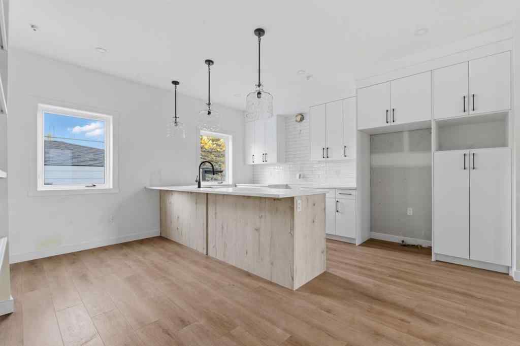 MLS® A2266477 - Unit #203 212 32 Avenue NE in Highland Park Calgary, Residential