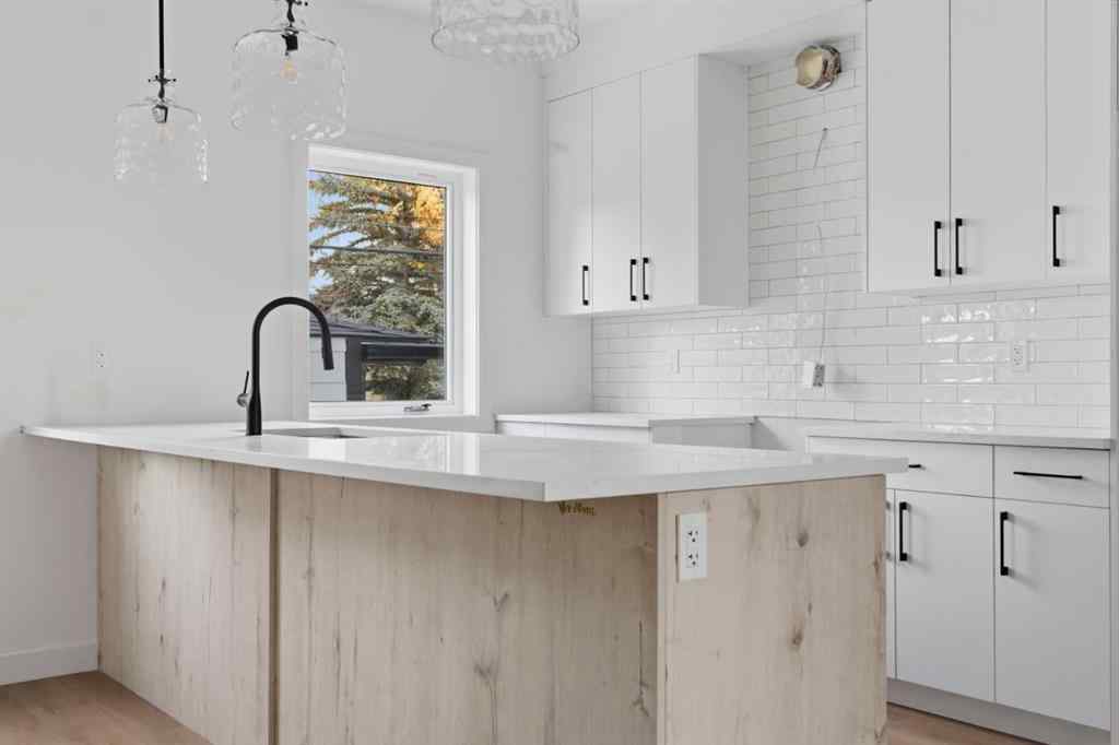 MLS® A2266477 - Unit #203 212 32 Avenue NE in Highland Park Calgary, Residential