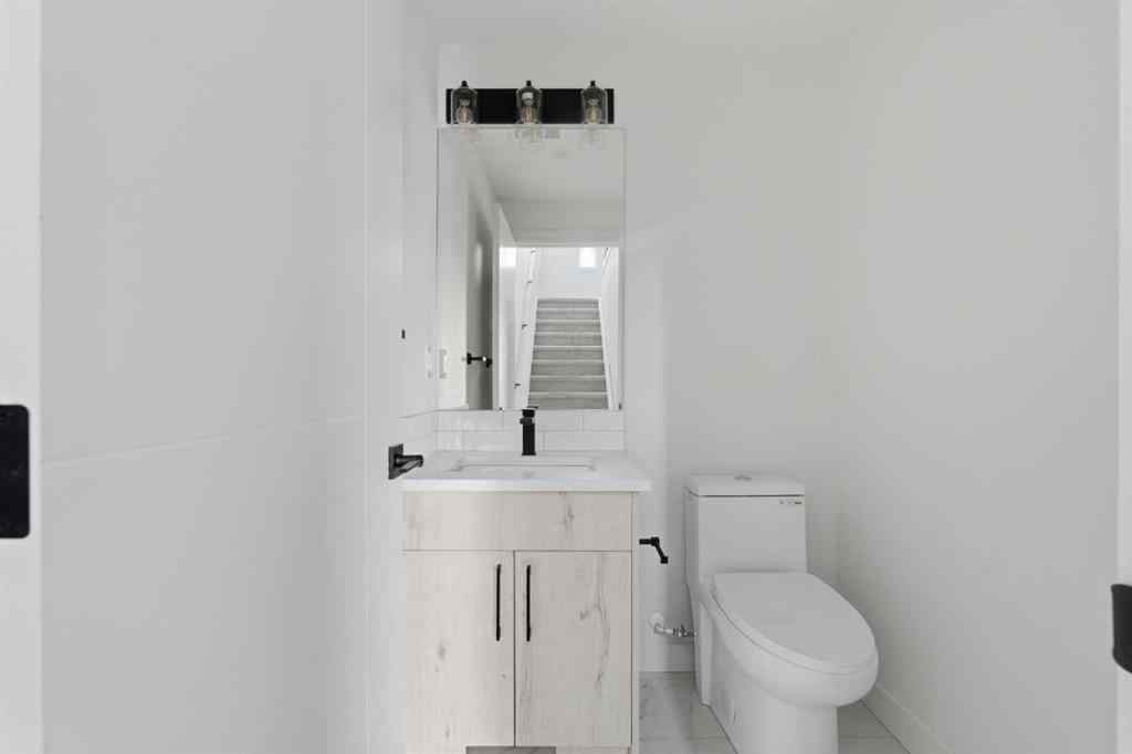 MLS® A2266477 - Unit #203 212 32 Avenue NE in Highland Park Calgary, Residential