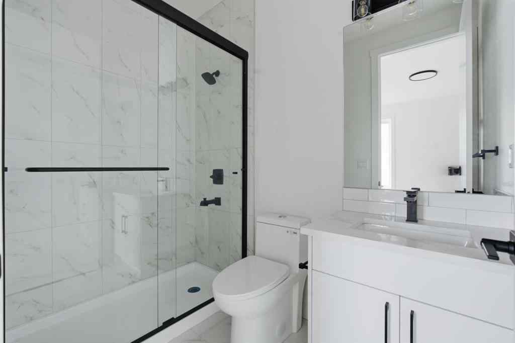 MLS® A2266477 - Unit #203 212 32 Avenue NE in Highland Park Calgary, Residential