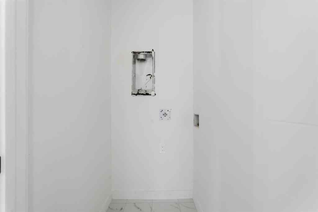 MLS® A2266477 - Unit #203 212 32 Avenue NE in Highland Park Calgary, Residential