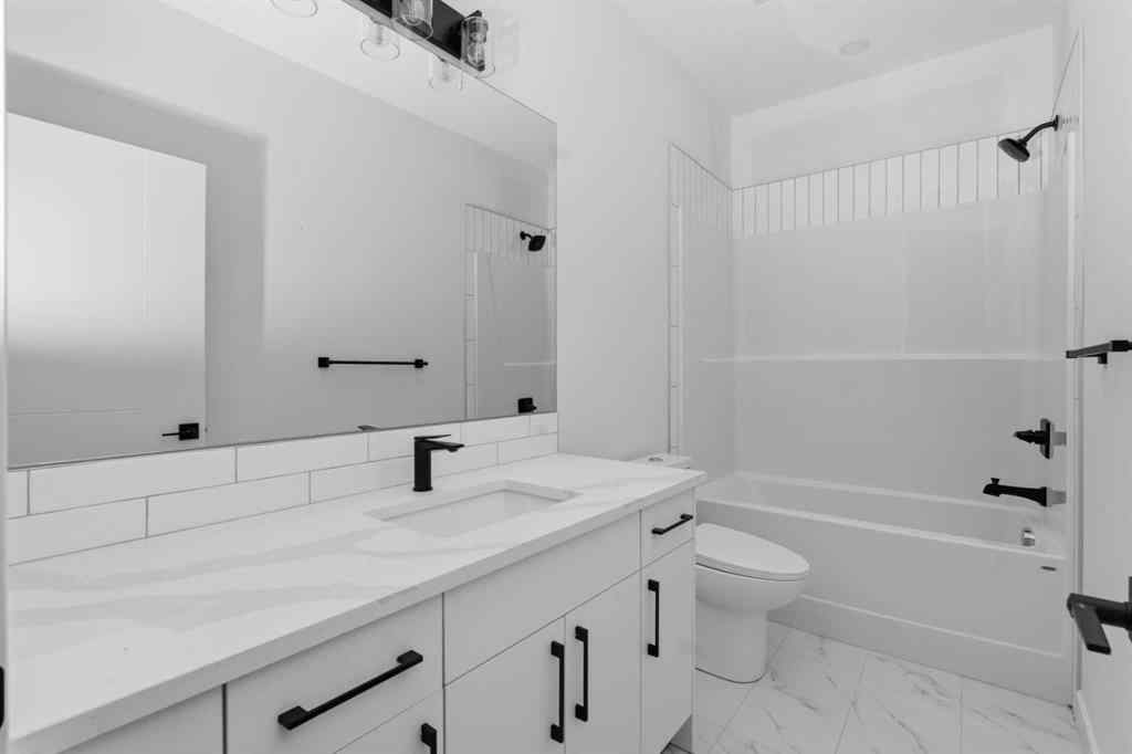 MLS® A2266477 - Unit #203 212 32 Avenue NE in Highland Park Calgary, Residential