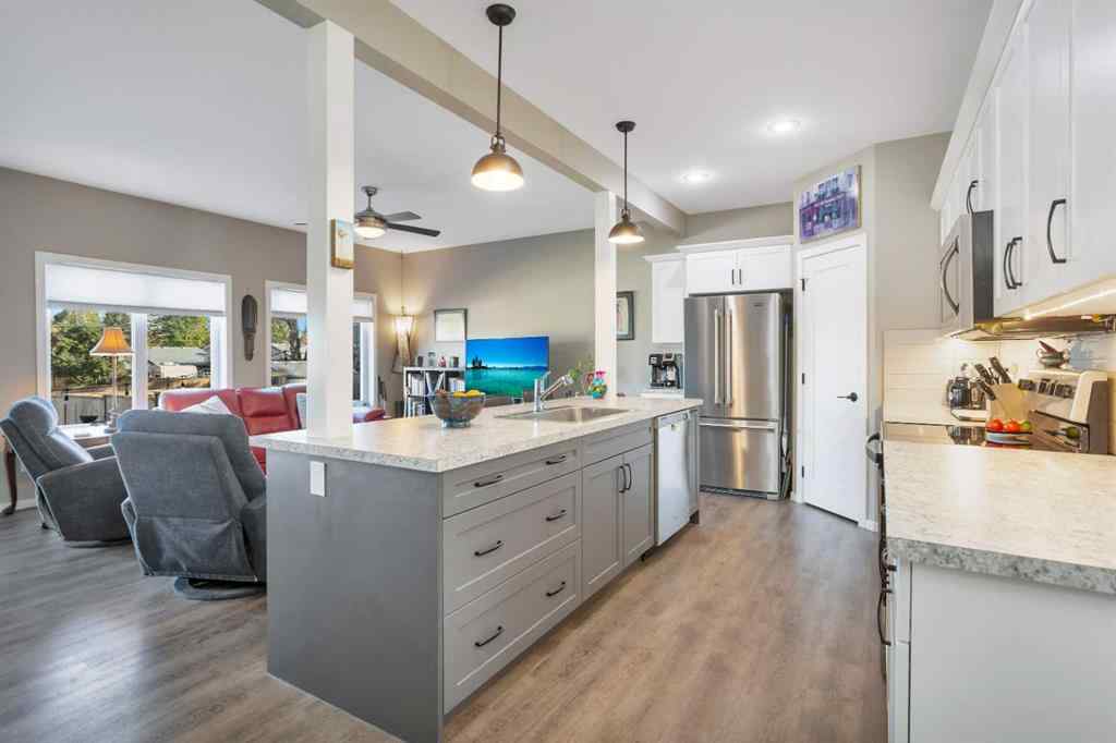 MLS® A2266478 - 4633 48 Street   in Central Core Sylvan Lake, Residential