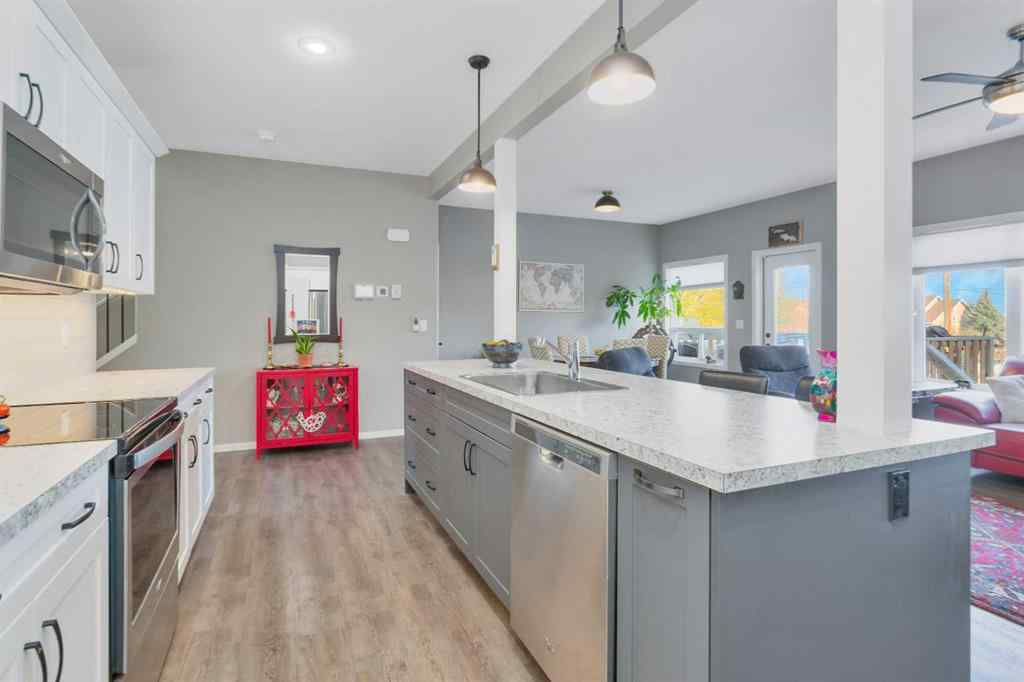 MLS® A2266478 - 4633 48 Street   in Central Core Sylvan Lake, Residential