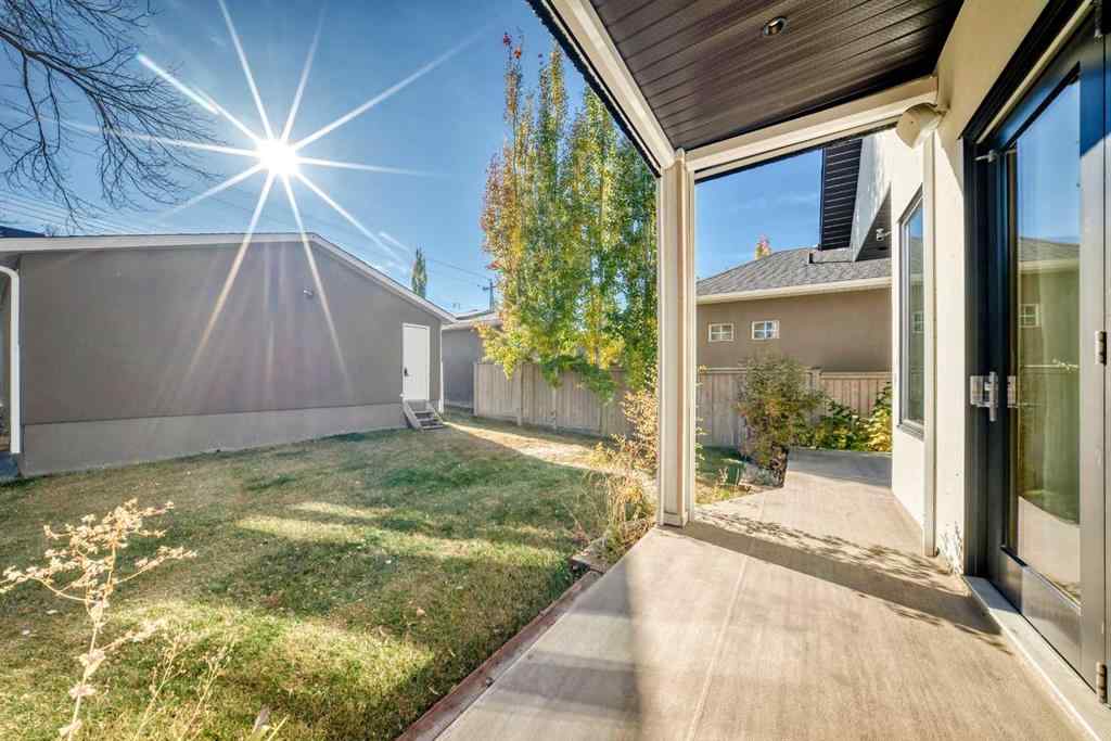 MLS® A2266479 - 2323 3 Avenue NW in West Hillhurst Calgary, Residential