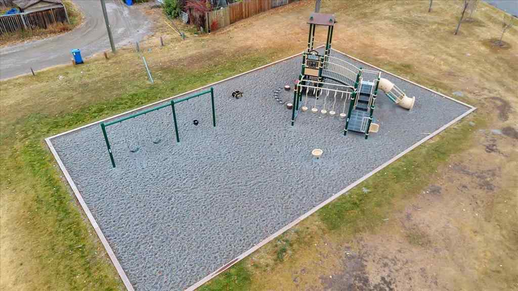 MLS® A2266482 - 5 Falsby Place NE in Falconridge Calgary, Residential