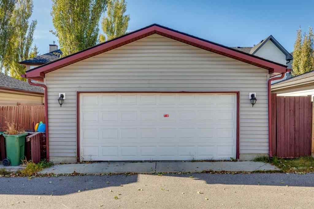 MLS® A2266485 - 85 Crystal Shores Crescent  in Crystal Shores Okotoks, Residential