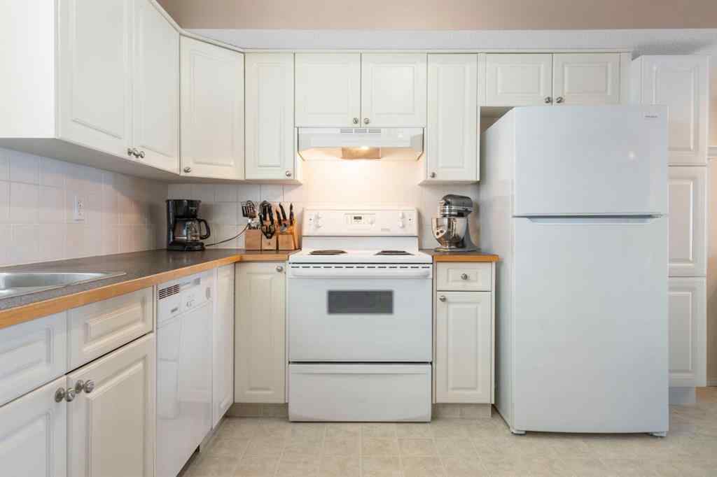 MLS® A2266488 - 122 Bridlewood Lane SW in Bridlewood Calgary, Residential