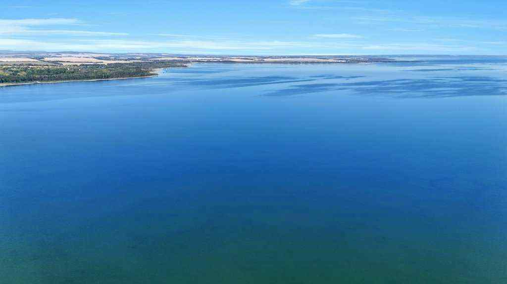 MLS® A2266496 - 101 Lakeview Avenue  in NONE Gull Lake, Residential