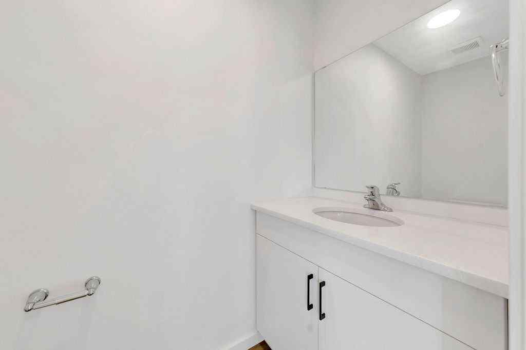 MLS® A2266498 - Unit #19 3616 41 B Avenue  in Larsen Grove Lloydminster, Residential