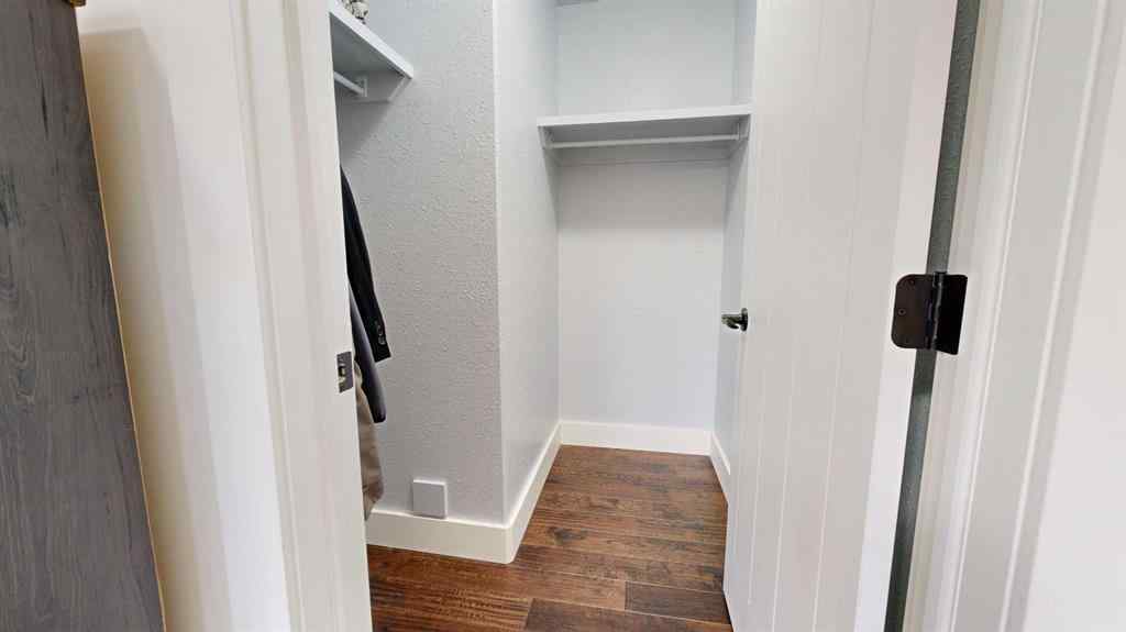 MLS® A2266503 - 7025 85 Street  in Signature Falls Grande Prairie, Residential