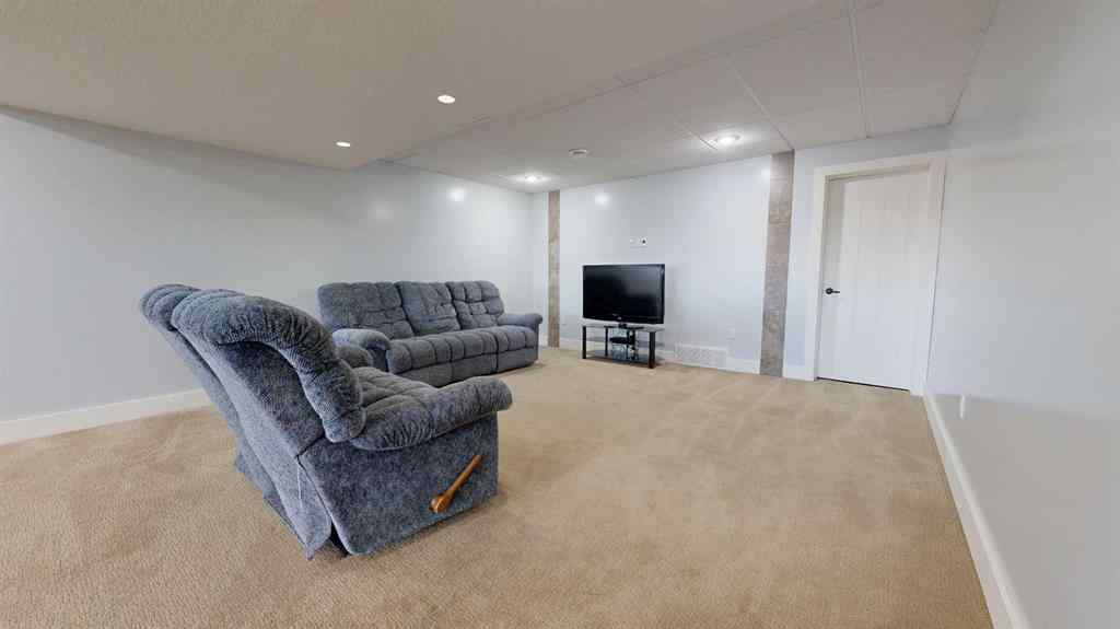 MLS® A2266503 - 7025 85 Street  in Signature Falls Grande Prairie, Residential