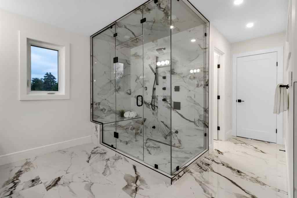 MLS® A2266511 - 2118 Victoria Crescent NW in Banff Trail Calgary, Residential